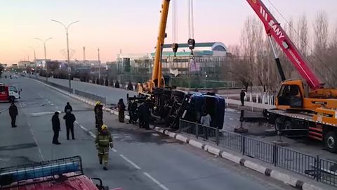 В Нукусе перевернулся грузовик, перевозивший пропан