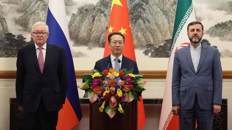 Eron, Rossiya, Xitoy diplomatlari Pekinda muzokaralar o&lsquo;tkazdi