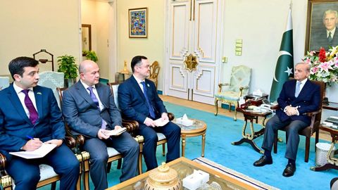Pokiston bosh vaziri O&lsquo;zbekiston elchisini qabul qildi