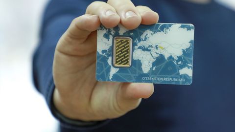 Цены на золотые слитки в Узбекистане побили рекорд