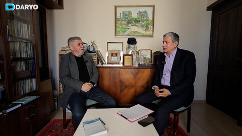 &ldquo;Televizorda ko&lsquo;rib qolsa, topshiriq ijrosini so&lsquo;rab qolishi mumkin edi&rdquo; &mdash; Xurshid Davron Karimov davrida sanʼatkorlarga taqiq qanday qo&lsquo;yilgani haqida