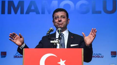 Erdo&lsquo;g&lsquo;onni o&lsquo;z uslubida mag&lsquo;lub qilayotgan Akram Imomo&lsquo;g&lsquo;li kim?