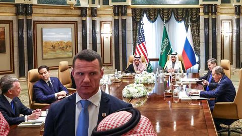 АҚШ, Россия ва Украина Ар-Риёддаги музокараларда нималарга келишиб олди?