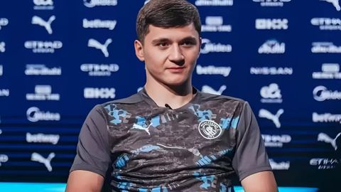 Tojikistonlik futbolchi Abduqodir Husanov sabab&nbsp;Belarus chempionatiga o&lsquo;tdi