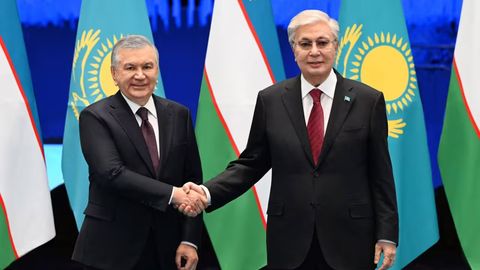 Ўзбекистон ва Қозоғистон етакчиларининг норасмий учрашуви бўлиб ўтди