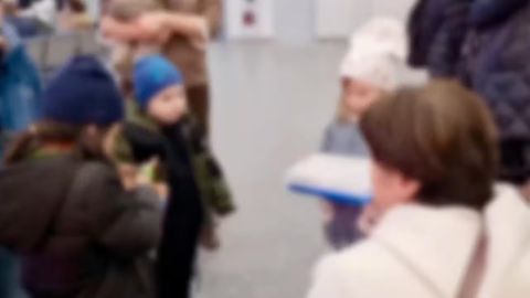 Rossiyada ota-ona qaramog&lsquo;isiz qolgan 11 nafar o&lsquo;zbekistonlik bola vatanga olib kelindi