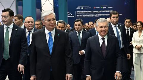 O&lsquo;zbekiston va Qozog&lsquo;iston prezidentlari AlmatyFair.ai raqamli texnologiyalar va sunʼiy intellekt ko&lsquo;rgazmasiga tashrif buyurdi