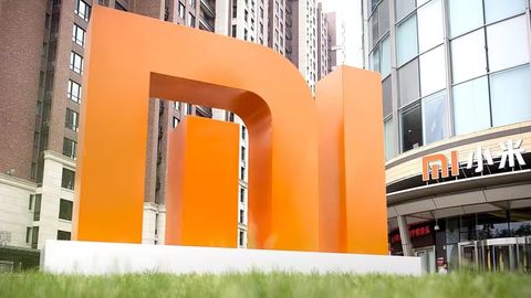 Xitoyda Xiaomi elektromobilining avariyasi kompaniya aksiyalarining tushishiga sabab bo&lsquo;ldi