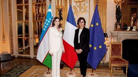 O&lsquo;zbekiston Madaniyat va sanʼatni rivojlantirish jamg&lsquo;armasi raisi Fransiyaning &ldquo;Sanʼat va adabiyot&rdquo; ordeni bilan taqdirlandi
