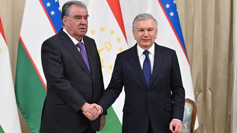 Ўзбекистон ва Тожикистон президентлари чегара масалаларининг тўлиқ тартибга солиниши минтақавий ҳамкорликни ривожлантиришда янги саҳифа очишини таъкидлади