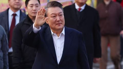 Janubiy Koreya prezidenti lavozimidan butunlay chetlashtirildi