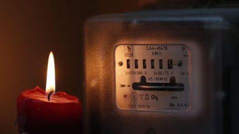 Tojikistonda elektrdan noqonuniy foydalanganlar jinoiy javobgarlikka tortiladi&nbsp;
