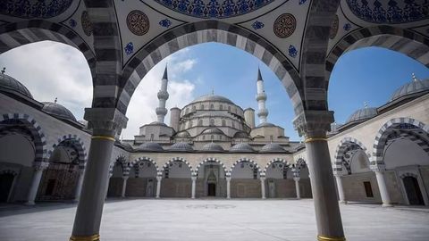 Qirg&lsquo;izistonda masjidlar sonini cheklashmoqchi
