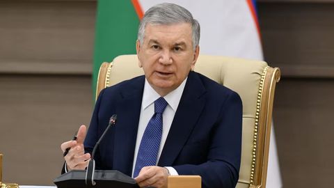 &ldquo;Ko&lsquo;p vazirlar, tarmoq rahbarlari va hokimlar investitsiya o&lsquo;zi bo&lsquo;laveradi, degan fikr bilan yuribdi&rdquo; &mdash; Shavkat Mirziyoyev