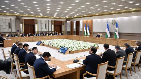 O&lsquo;zbekistondagi 15 ta yirik davlat korxonasi yevrobond chiqarib, IPOga qo&lsquo;yiladi