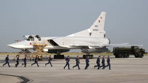 Украина кучлари ядровий қурол ташувчи самолётни йўқ қилган бўлиши мумкин