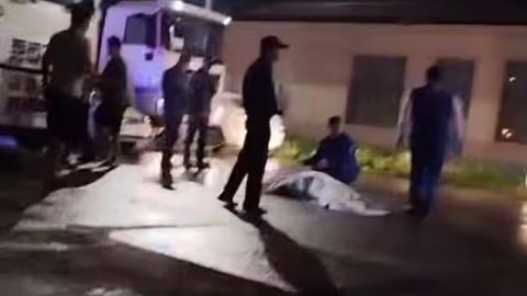 Toshkentda yuk mashina haydovchisi piyodani urib yuborib o&lsquo;limiga sababchi bo&lsquo;ldi (video)