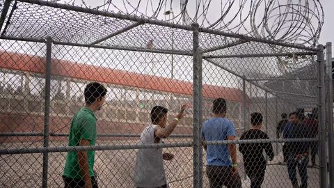 Трамп 1 миллион мигрантни депортация қилишни режалаштирди