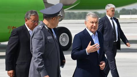 Шавкат Мирзиёев прибыл в Андижан