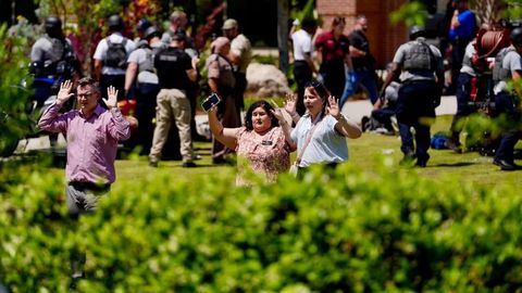AQSHda politsiyachining o&lsquo;g&lsquo;li universitetda otishma sodir etdi