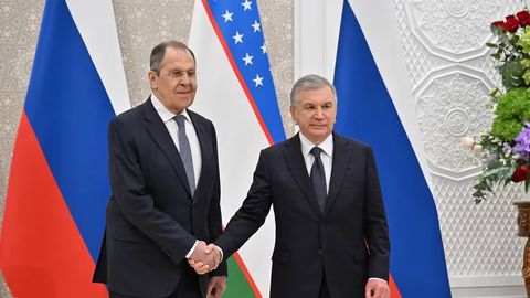 Shavkat Mirziyoyev Samarqandda Sergey Lavrovni qabul qildi