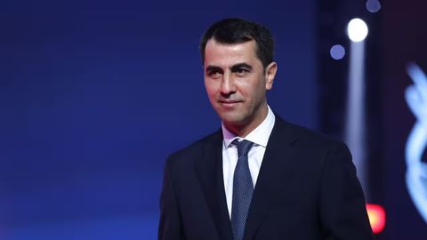 &ldquo;Samolyot olganda ham oyoqlaring yerdan uzilishi kerakmas&rdquo; &ndash; Ravshan Ermatov Osiyo chempioni bo&lsquo;lgan terma jamoa futbolchilari bilan uchrashdi