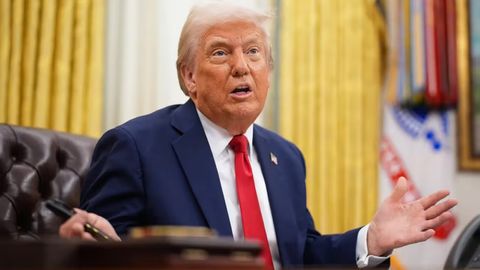 Трамп Украинани Россия билан можаро келтириб чиқаришда айблади