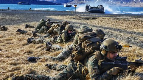 NATOning armiyasi bo&lsquo;lmagan davlati mudofaani kuchaytiradi