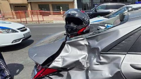Toshkentda Hyundai bilan to&lsquo;qnashgan motosikl haydovchisi halok bo&lsquo;ldi (video)