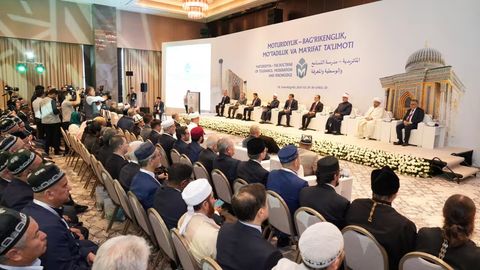 Шавкат Мирзиёев Имом Мотуридийга бағишланган халқаро конференция иштирокчиларига табрик йўллади