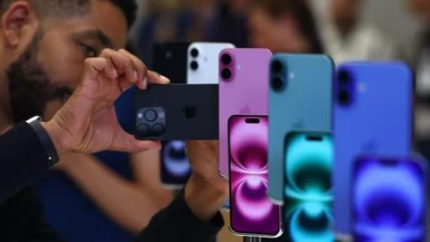 Хитой АҚШ учун iPhone ишлаб чиқаришни тўхтатади 