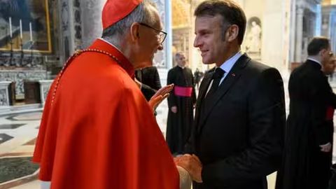 Makron Rim papasi sayloviga ta&rsquo;sir o&lsquo;tkazishga urinishda gumonlanmoqda