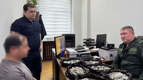 Jizzaxda erkak 4 mln so&lsquo;m aliment pulini tangalarda to&lsquo;ladi