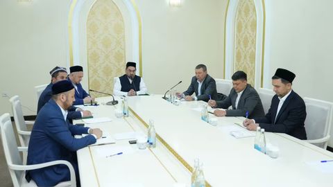 &ldquo;Haj &ndash; 2025&rdquo; mavsumida hojilarga qancha ellikboshi va mingboshi xizmat qiladi?&nbsp;