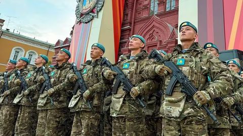 Ukraina Moskvadagi paradda xorijiy harbiylar ishtirok etishini qoraladi