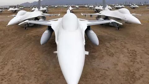AQSH Ukrainaga &ldquo;qabriston&rdquo;dan olingan F-16 samolyotlarini yubormoqda&nbsp;