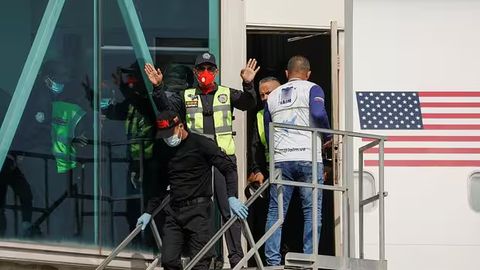Pentagon migrantlarni Guantanamoga olib borish va qaytarish uchun millionlab dollar sarfladi&nbsp;