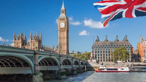 Buyuk Britaniya migrantlarni qabul qilishni kamaytiradi