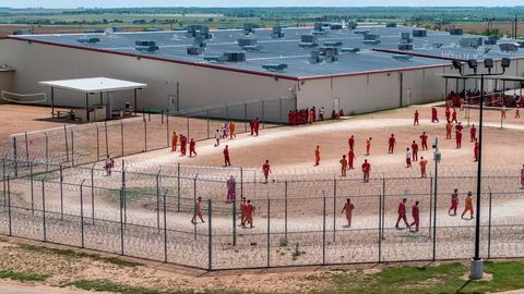 Tramp hibsdagi 200 dan ortiq venesuelalikni deportatsiya qiladi