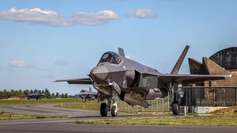 Daniyaga AQSHdan yana to&lsquo;rtta F-35 qiruvchi samolyoti yetib keldi&nbsp;