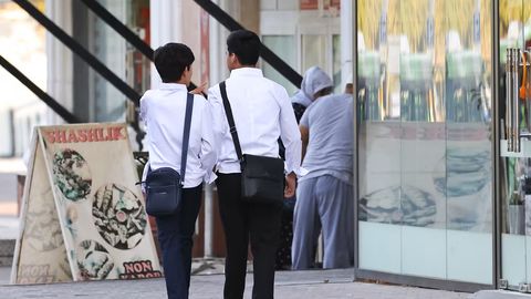 O&lsquo;zbekistonda 18 yoshgacha bo&lsquo;lganlar mehnat qilishi mumkin bo&lsquo;lgan yengil turdagi ishlar va kasblar ro&lsquo;yxati tuzildi