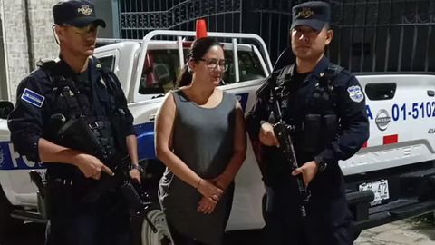 Salvadorda prezidentni tanqid qilgan advokat hibsga olindi