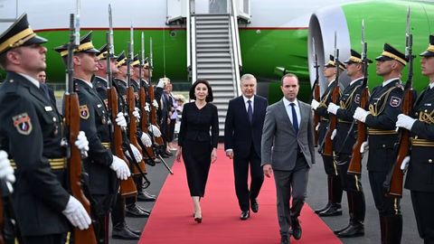 Шавкат Мирзиёев прибыл с официальным визитом в Словению&nbsp;