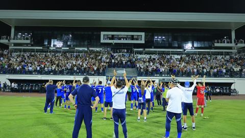 Yirik hisobdagi g&lsquo;alaba, golga aylanmagan penalti va festivalga sovg&lsquo;a: &ldquo;Navbahor&rdquo; va &ldquo;Qo&lsquo;qon-1912&rdquo; o&lsquo;yinidan fotogalereya