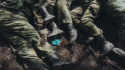 Россия урушда 1 миллионга яқин ҳарбийни йўқотди — Украина ҚК