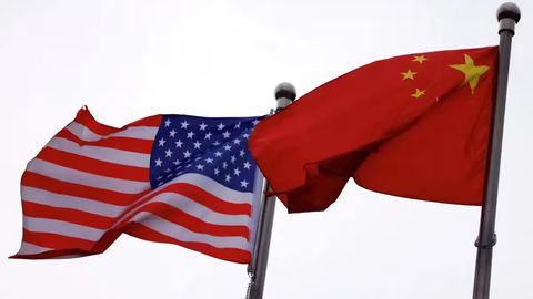 Трамп хитойлик талабалар визаларини бекор қилади