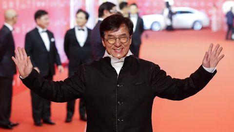 &ldquo;Jangari filmlarda hamma jarohat oladi, hatto men ham.&rdquo; 71 yoshli Jeki Chan hozirgacha murakkab tryuklarni o&lsquo;zi bajarishi haqida