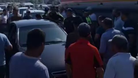 Surxondaryoda YPX xodimlari qochishga uringan haydovchiga kuch ishlatdi (video)