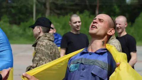 Rossiya va Ukraina ikkinchi yirik asirlar almashinuvini boshladi