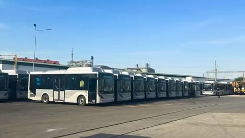 В Навои доставлены 42 современных автобуса